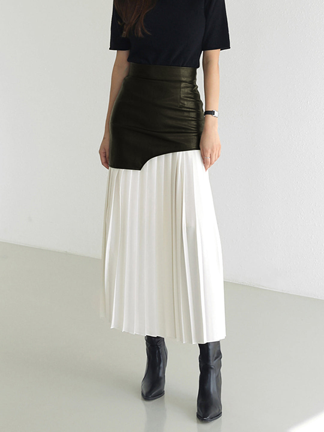JESSY - ASYMMETRIC FAUX LEATHER SKIRT